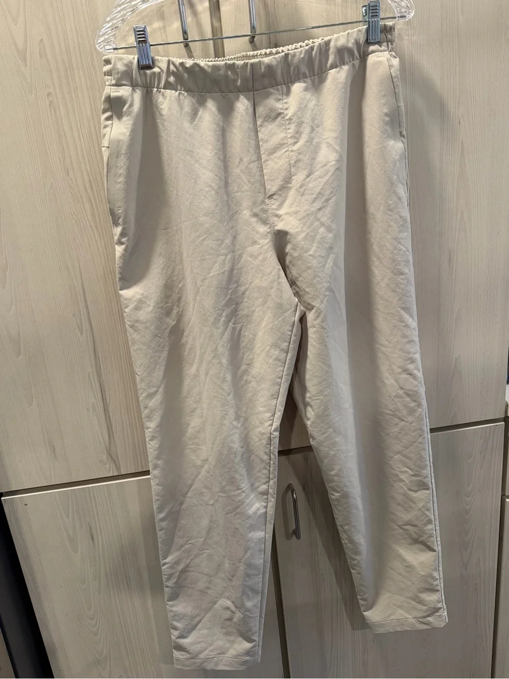 Lululemon Men's Casual Elastic-Waist Cream Pants